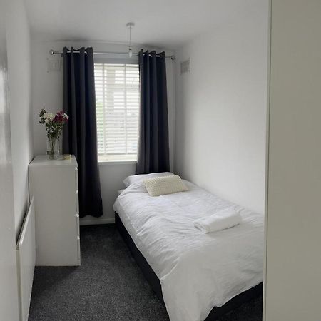 Crown Road Apartment Sittingbourne Luaran gambar