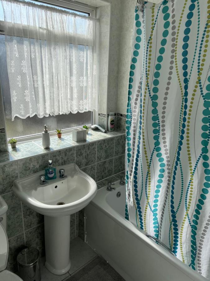 Crown Road Apartment Sittingbourne Luaran gambar