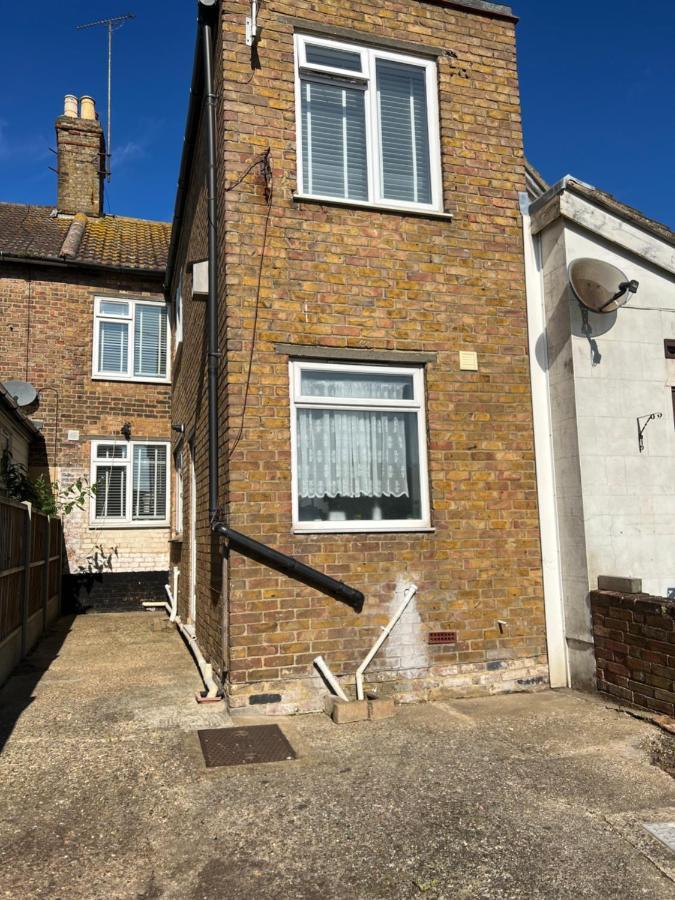 Crown Road Apartment Sittingbourne Luaran gambar